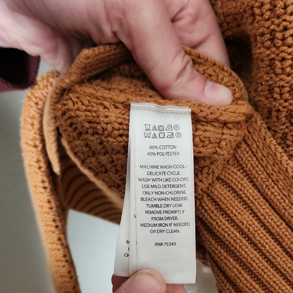 Rachel Zoe Waffle Knit V-Neck Sweater in Camel - Picture 4 of 5